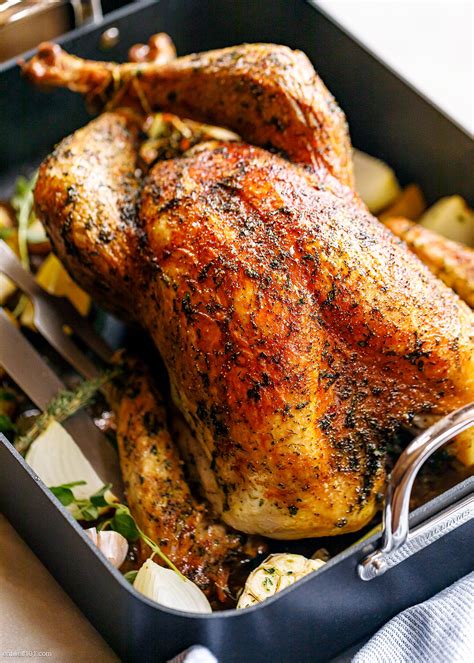 Juicy And Tender Roast Turkey Recipe Roasted Turkey Recipe — Eatwell101