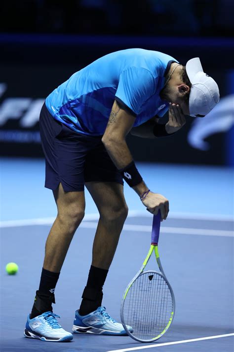 Atp Finals Berrettini Si Ritira Contro Zverev E Scoppia A Piangere