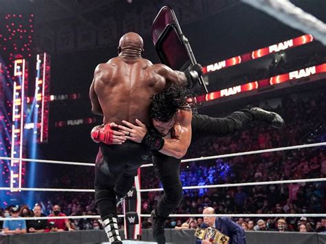 Wwe Raw Results Grades Bobby Lashley Destroys Big E As Roman Reigns