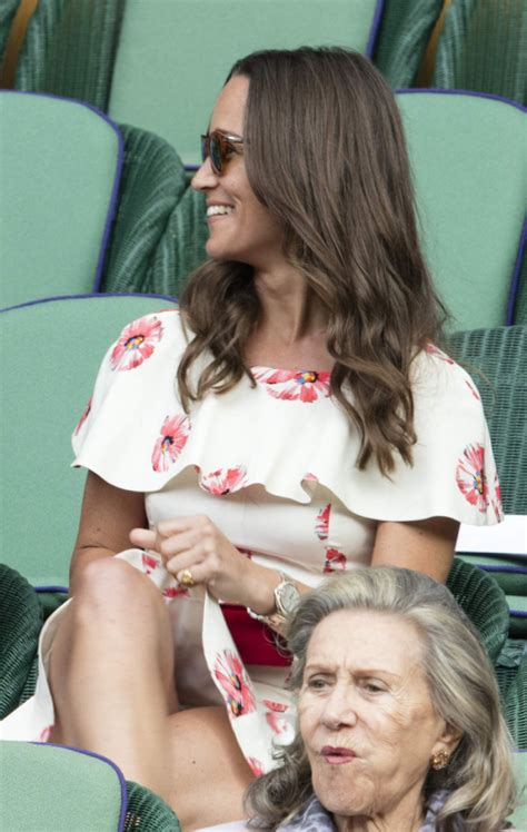 Upskirt De Pippa Middleton Tomates Podres