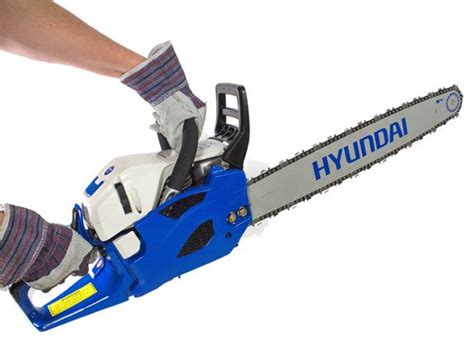 Hyundai HYC6222 62cc 22 56cm 2 Stroke Petrol Chainsaw Chainsaws