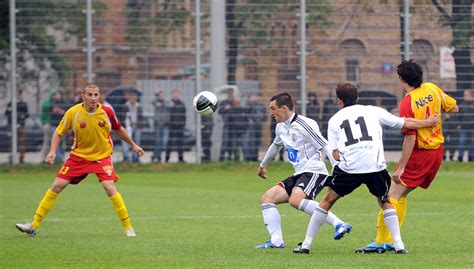 Zdj Cia Sparing Legia Warszawa Znicz Pruszk W Fot Mishka