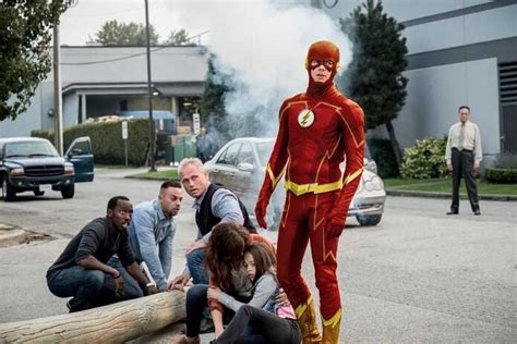 Here's my custom Flash suit for the CW. : r/FlashTV