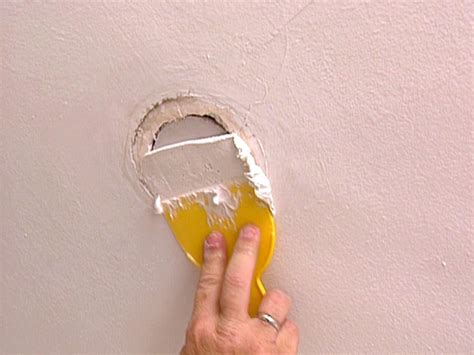 How To Patch A Ceiling Hole How Tos Diy