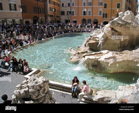 Trevi fountain Rome Italy Stock Photo - Alamy