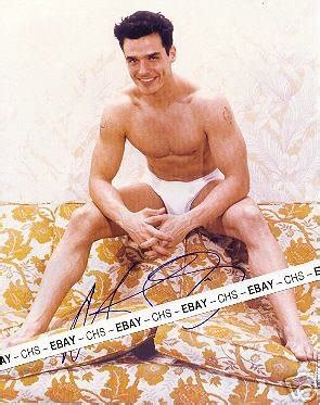 Antonio Sabato Jr Shirtless Signed Color X Photo