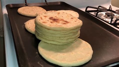 Como Hacer Tortillas Salvadorenas Deliciosas Como Tortiar Youtube