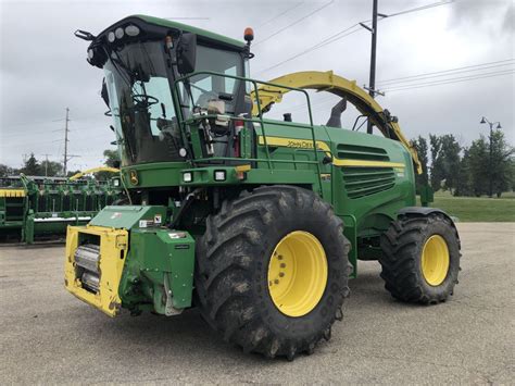 John Deere 7780 Self Propelled Forage Harvesters