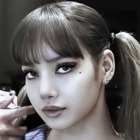 Lisa blackpink icon – Artofit