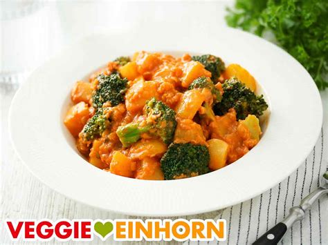 Einfaches Kartoffel Brokkoli Curry Mit Kokosmilch