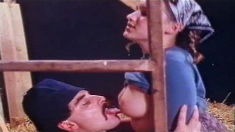 Naked Unknown In Heimliche Liebe