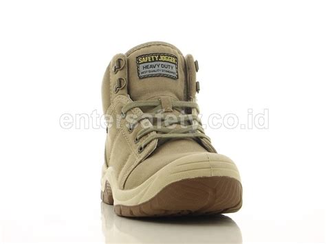 Sepatu Safety Jogger Desert Brown