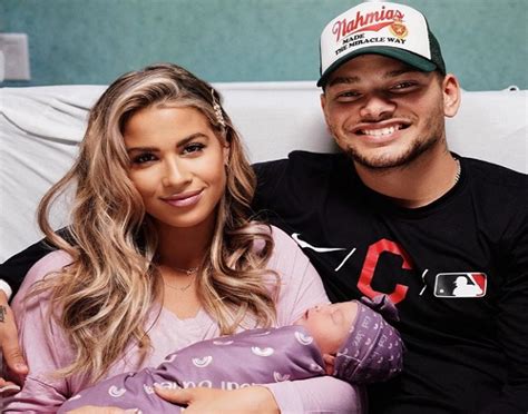 Surprise Kane Brown And Wife Katelyn Welcome Daughter Kodi Jane B104