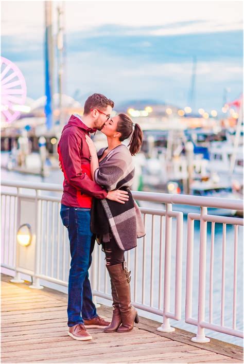 Sunset Downtown Seattle Waterfront Anniversary Session Stephan And Ale