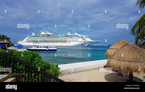 Port in Puerta Maya - Cozumel, Mexico Stock Photo - Alamy