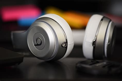 Beats Solo 3 On-Ear Headphones Deals for November 2024