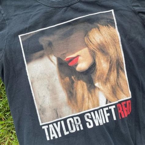 Taylor Swift Red Tour 2013 Tee Shirt Good shape.... - Depop