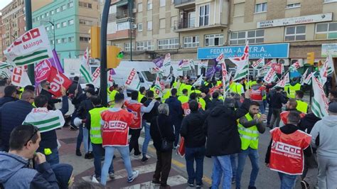 Trabajadores de la automoción en Málaga en huelga para exigir mejoras