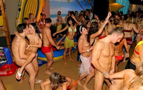 Forumophilia Porn Forum Wild Party Girls Getting Hardcore Daily Free