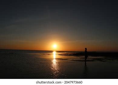 Sunset Bantayan Island Cebu Philippine Stock Photo 2047973660