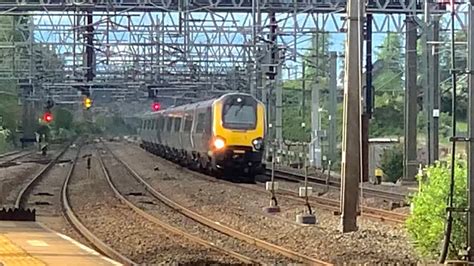 Avanti Voyager 221105 And 221118 Passes Lichfield Trent Valley With An