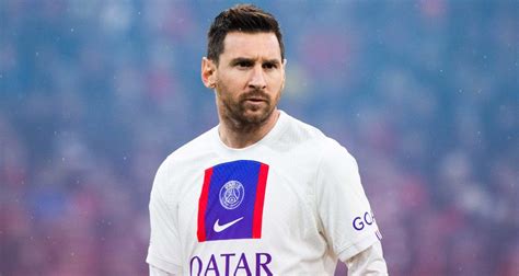 Psg Fc Barcelone Mercato Messi Sort Du Silence Sur Son Avenir