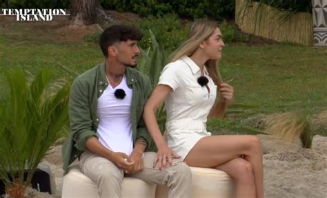 Chi Manu Di Temptation Island Lo Sfogo Mi Sento Quasi Discriminato