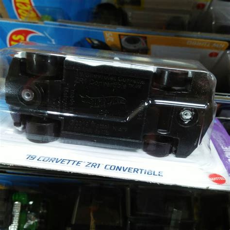 Hot Wheels Une troisième Corvette ZR Convertible en Mainline