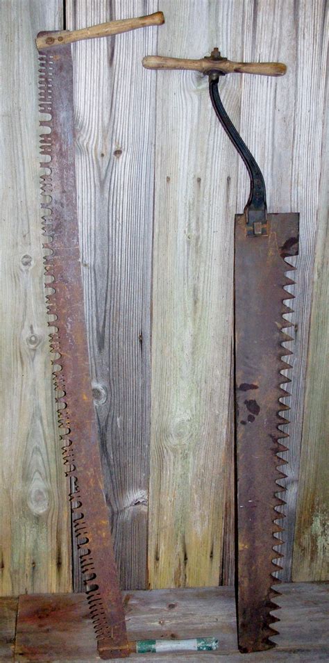 Antique saws. … | Antique hand tools, Antique woodworking tools ...