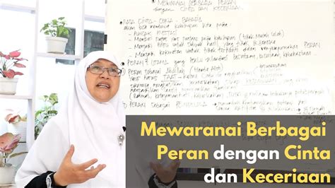 Mewarnai Berbagai Peran Dengan Cinta Dan Keceriaan Ustadzah Dyah