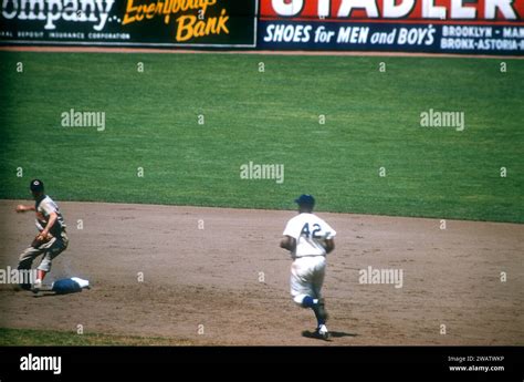 Jackie Robinson Dodgers Hi Res Stock Photography And Images Alamy