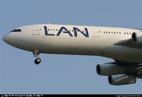 Cc Cqf Airbus A X Lan Airlines Michal Wallo Jetphotos