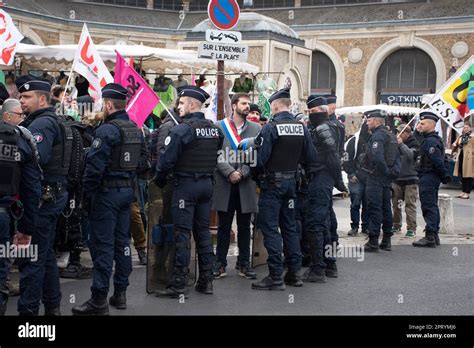 Versailles France 26th Apr 2023 Demonstrators Protest Against The