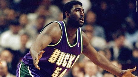 Former NBA player Robert 'Tractor' Traylor found dead – This Just In - CNN.com Blogs