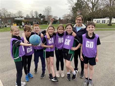 Y6 Netball Club Friendly Match With Ickford School