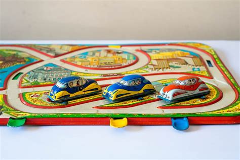 Traffic Game S Hungary Lemezaru Gyar Wind Up Vintage Toy Decorative