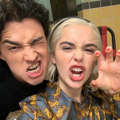 Pin De •🎇🐺🎇• En Chilling Adventures Of Sabrina Fotos De Sabrina