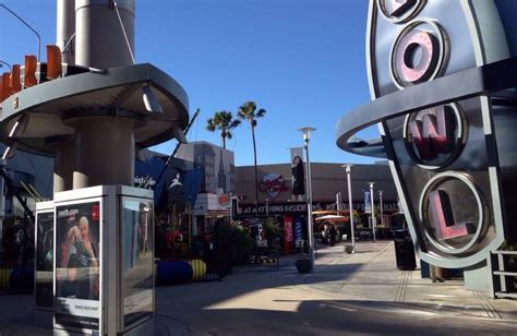 Exploring The Outlets at Orange Near Disneyland Anaheim