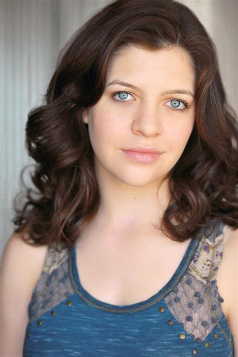 7 Hot Sexy Blaine Saunders Bikini Pics