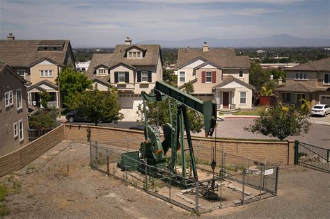 California oil industry wants voters to overturn law