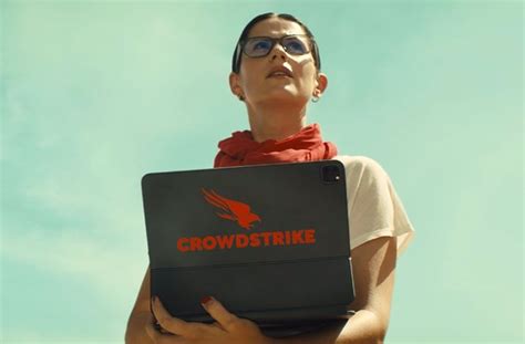 CrowdStrike presenta Charlotte AI una herramienta de análisis de IA