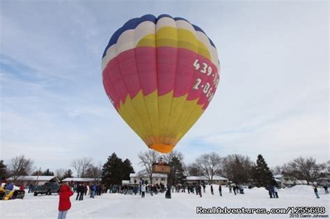 Stillwater Balloon | Lakeland, Minnesota Scenic Flights | RealAdventures