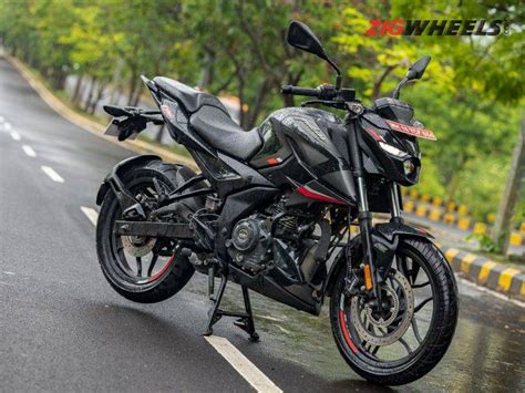 Bajaj Pulsar N160 First Ride Review In Images ZigWheels