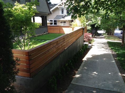 Revamp Your Front Yard With A Modern Retaining Wall