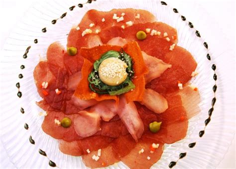 Carpaccio Vom Yellow Fin Thunfisch Mit Wasabi