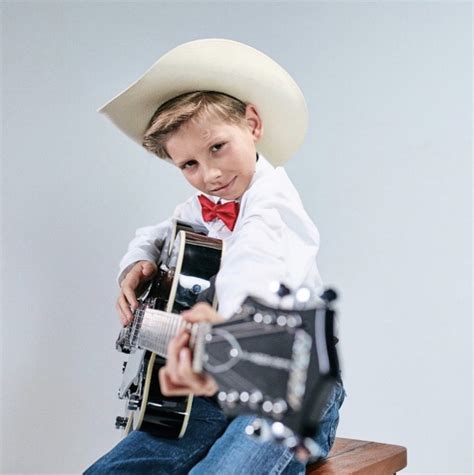 Mason Ramsey: From viral meme to music sensation – Hi’s Eye