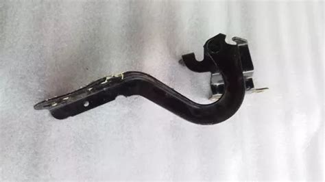 Bisagra De Cofre Toyota Yaris Hatchback Original Meses Sin