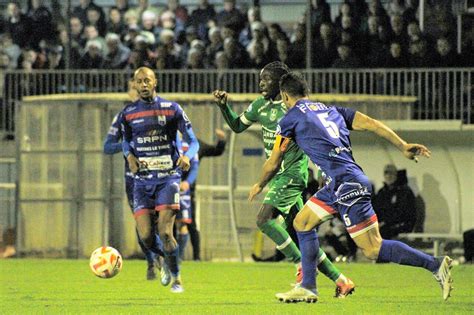 Football R Duit Dix La Gsi Pontivy Perd Face La Montagne