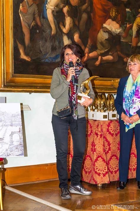 Antonella Magagnini Ritira Il Premio Per I Musei Capitolini Roma