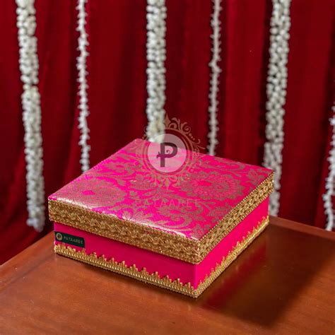 Shop Handcrafted Mithai Boxes 1kg for shagun ceremonies – Pataaree ...